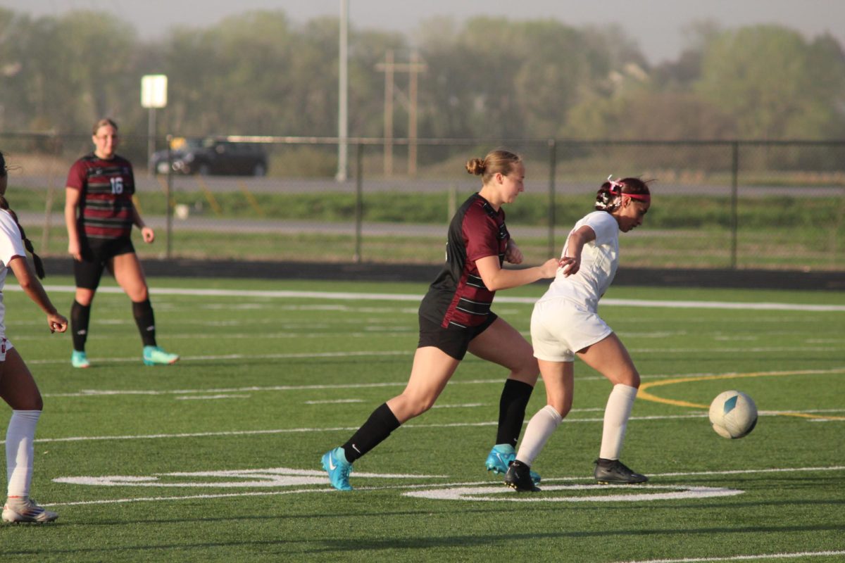 Elena Moseman going after the ball!